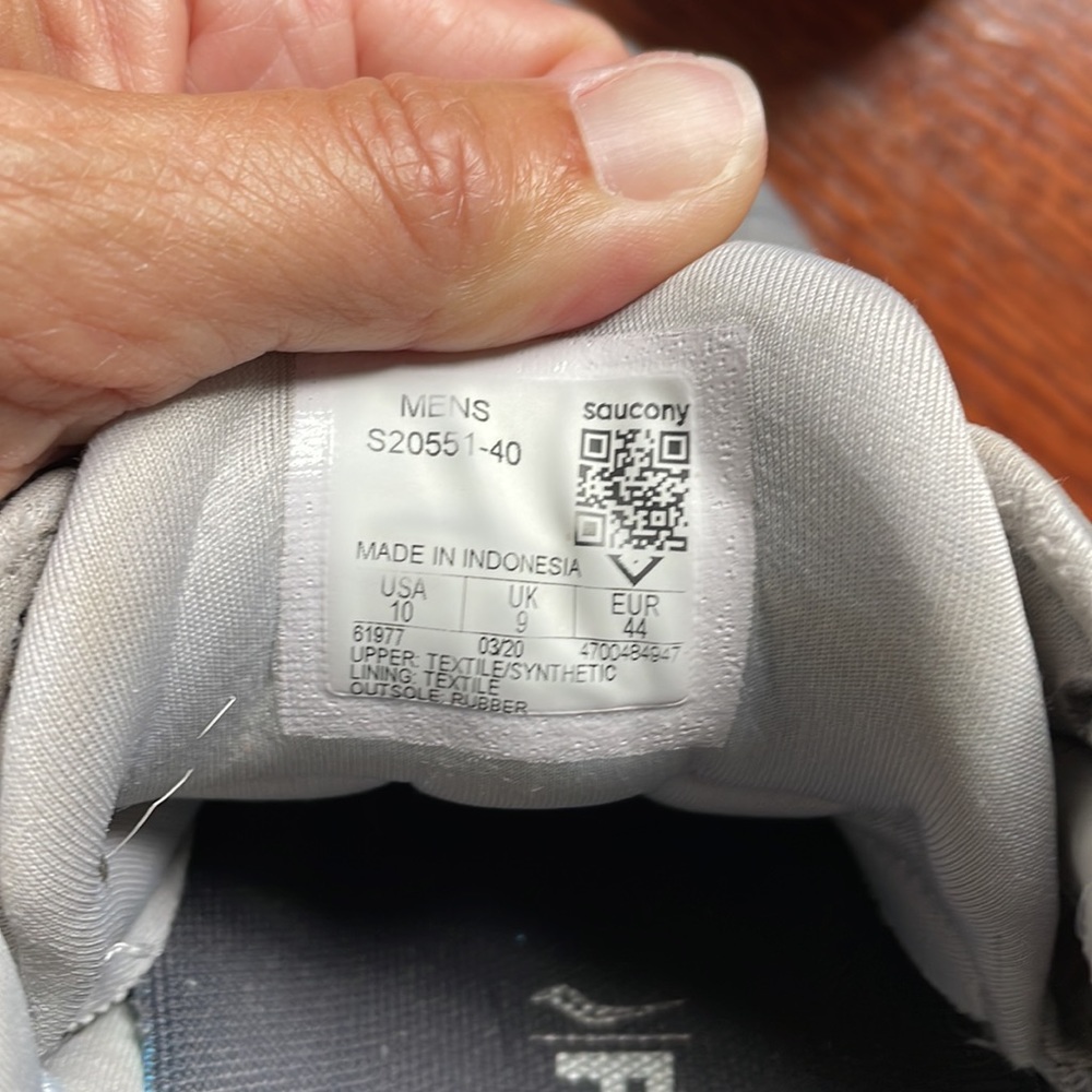 Saucony Sneakers Form Fit Size 10 NOT used for running but every day sneaker - Picture 3 of 6